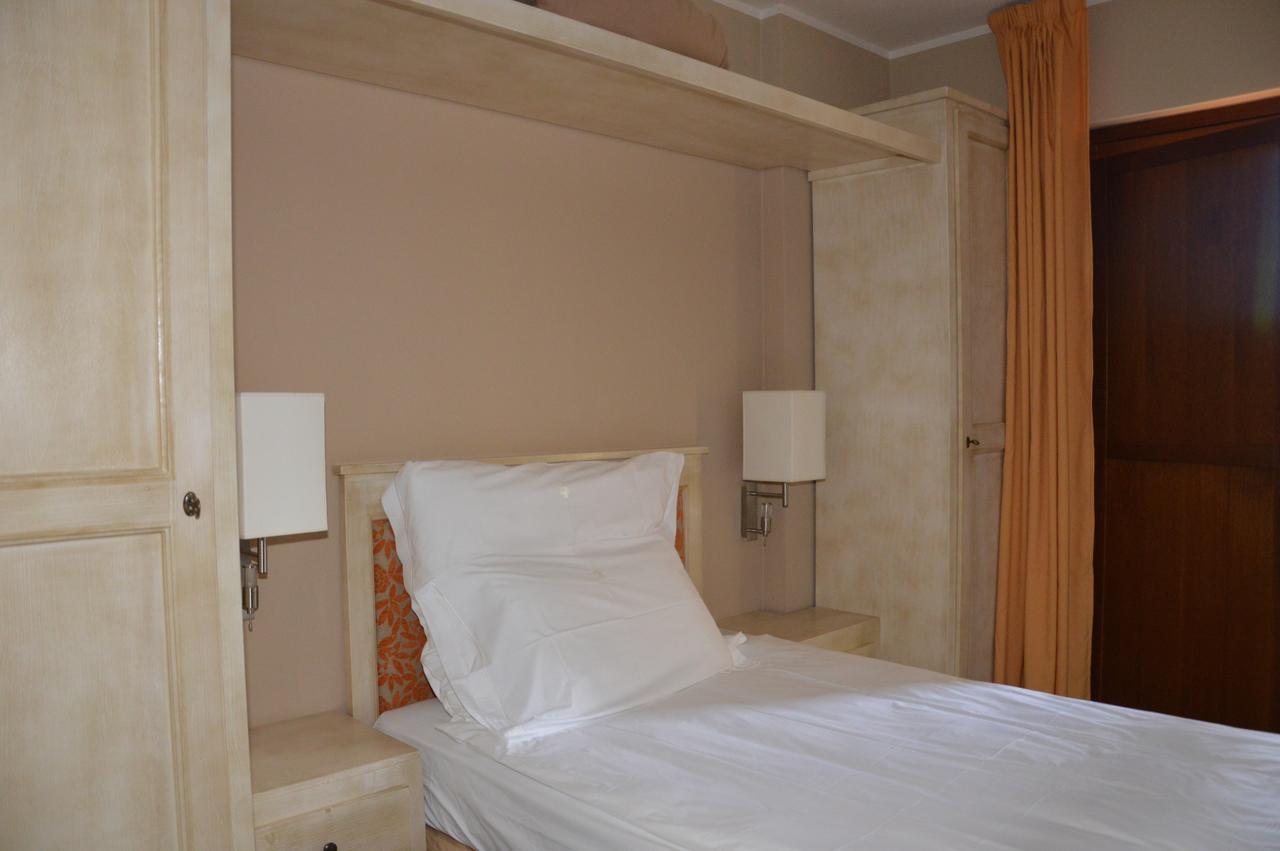 Roccamonfina Palace Hotel Room photo